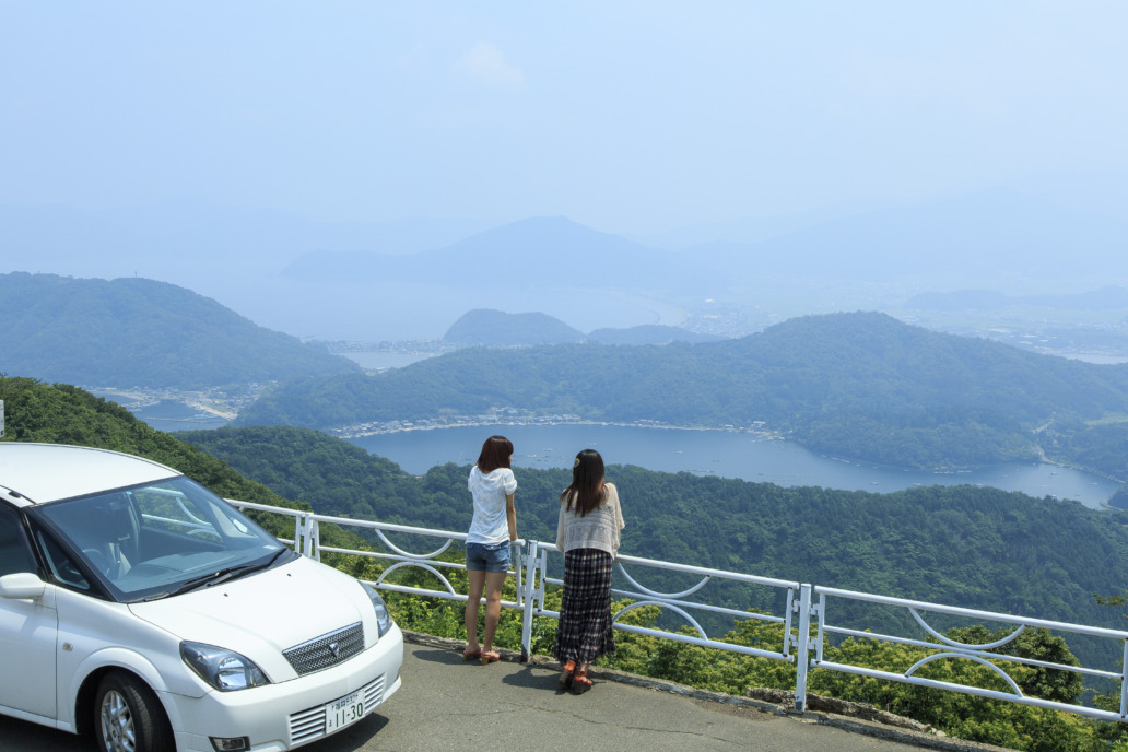 レインボーライン山頂公園の見どころ～三方五湖の景観を一望！